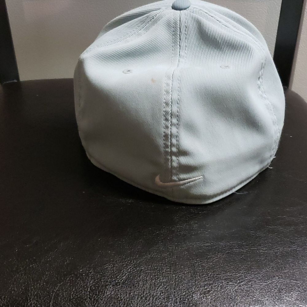 Hat - Picture 4 of 4